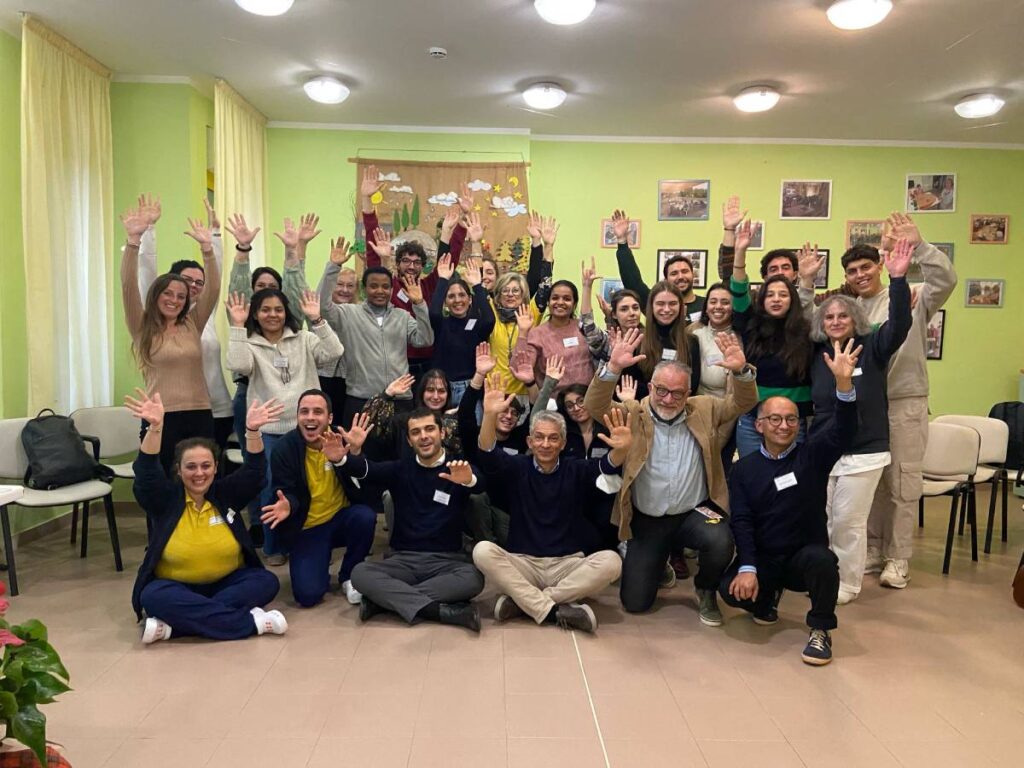 Alla Rsa Maffi di Rosignano un percorso di allenamento alla fragilità, studenti da tutto il mondo per la Seasonal School della Scuola Sant’Anna